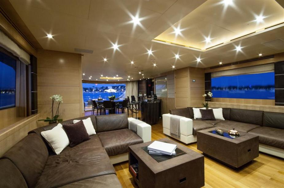 yacht Grand Mariana III