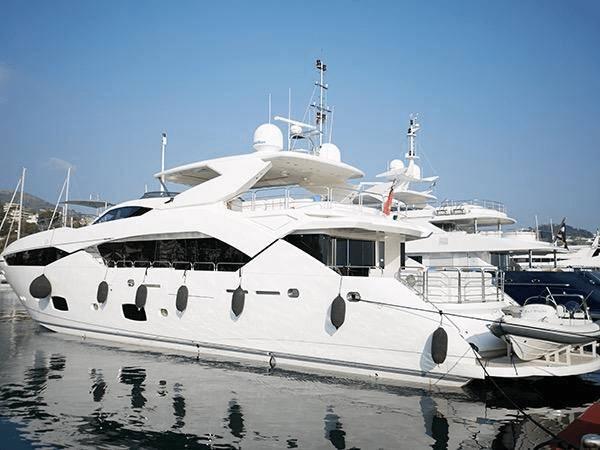 yacht Elysium