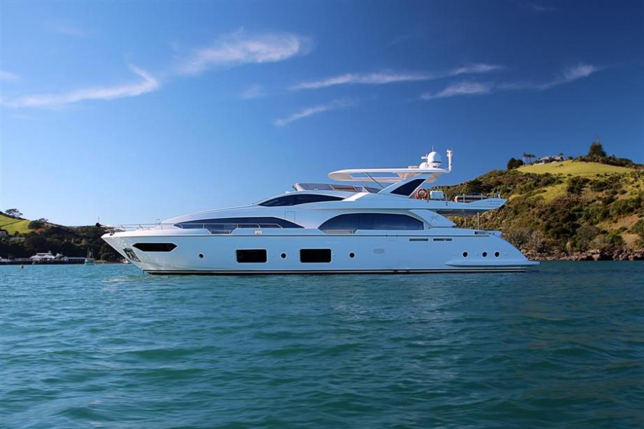 yacht Estel