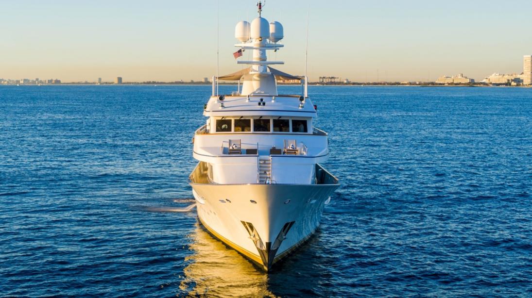 Motor yacht Endless Summer - Feadship - Yacht Harbour