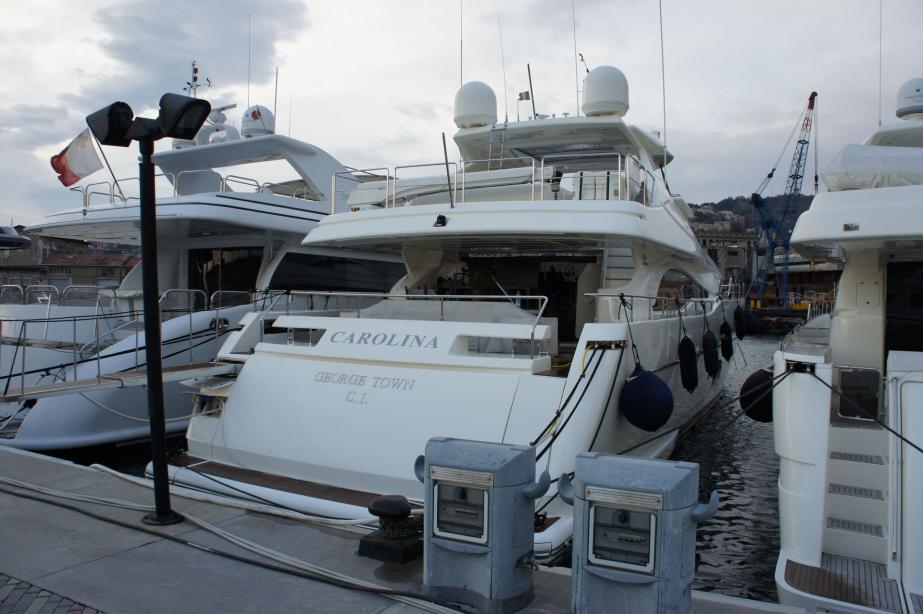 yacht White Rose B