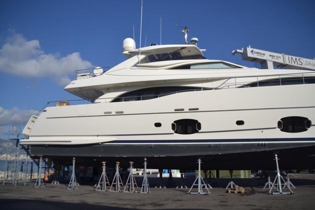 yacht White Rose B