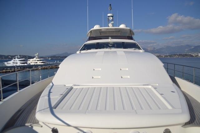 yacht White Rose B