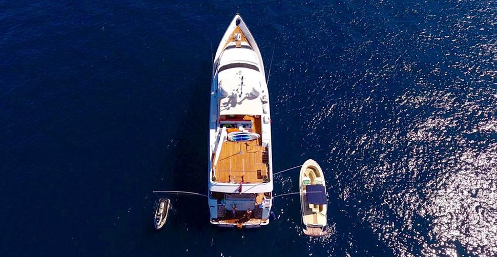 yacht Heartbeat of Life