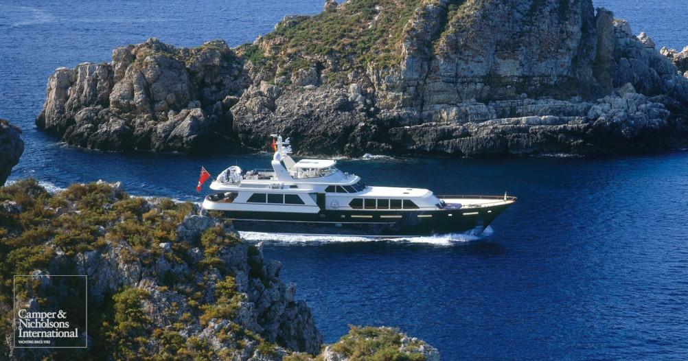 yacht Cassiopeia