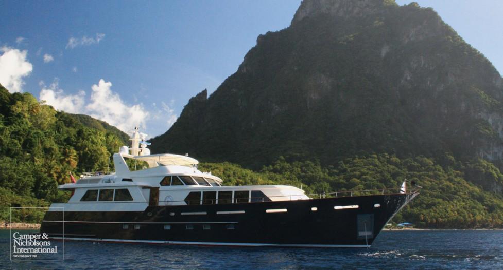 yacht Cassiopeia