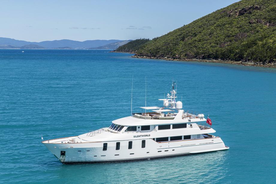 yacht Silentworld