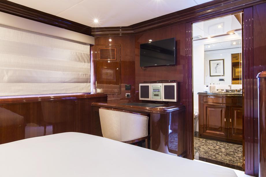 yacht Silentworld