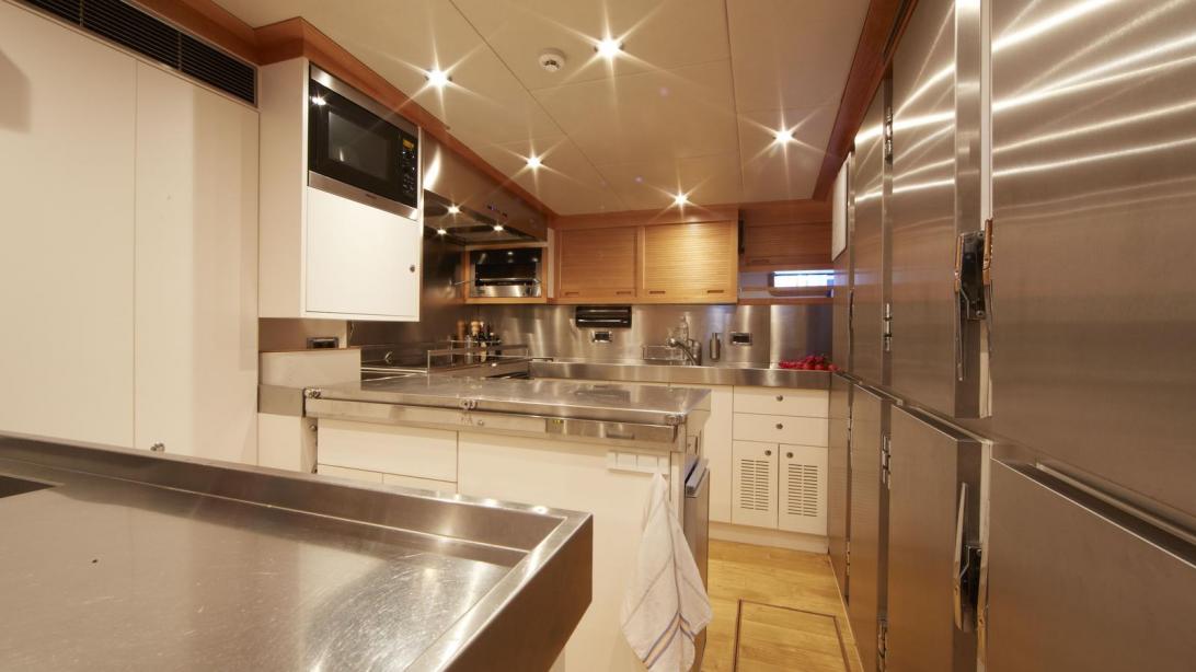 yacht G2