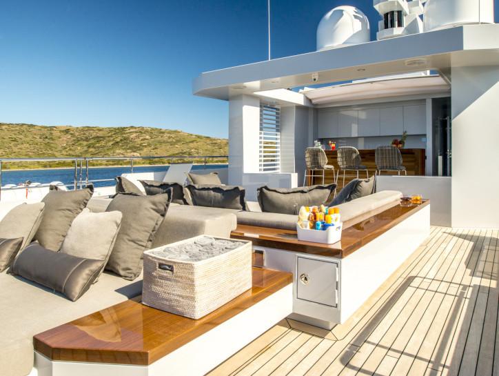 yacht Sexy Fish
