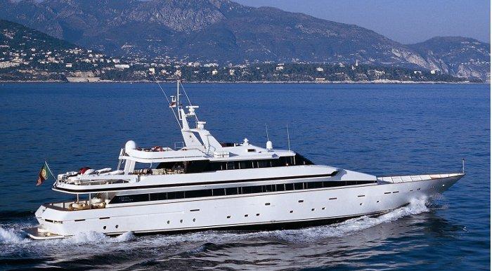 yacht Costa Magna