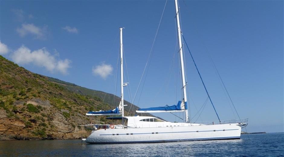 yacht Anna Alfa