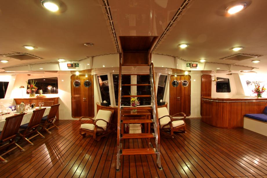 yacht Douce France