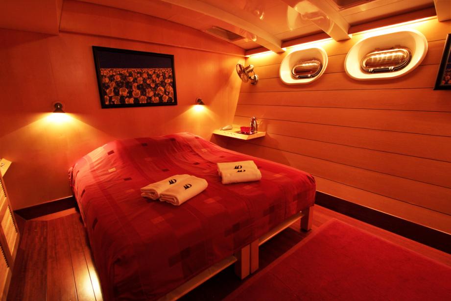 yacht Douce France