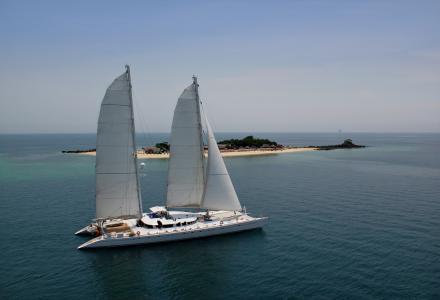 yacht Douce France