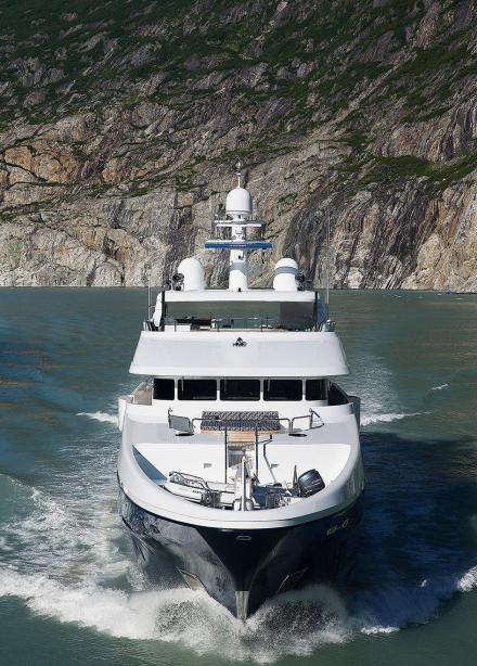 motor yacht d'natalin