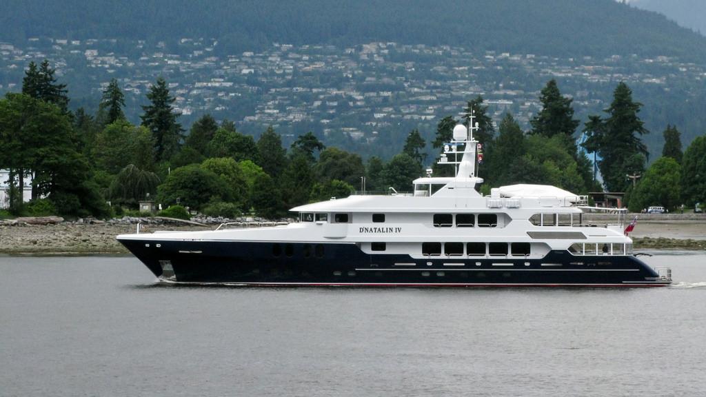 d'natalin iv yacht