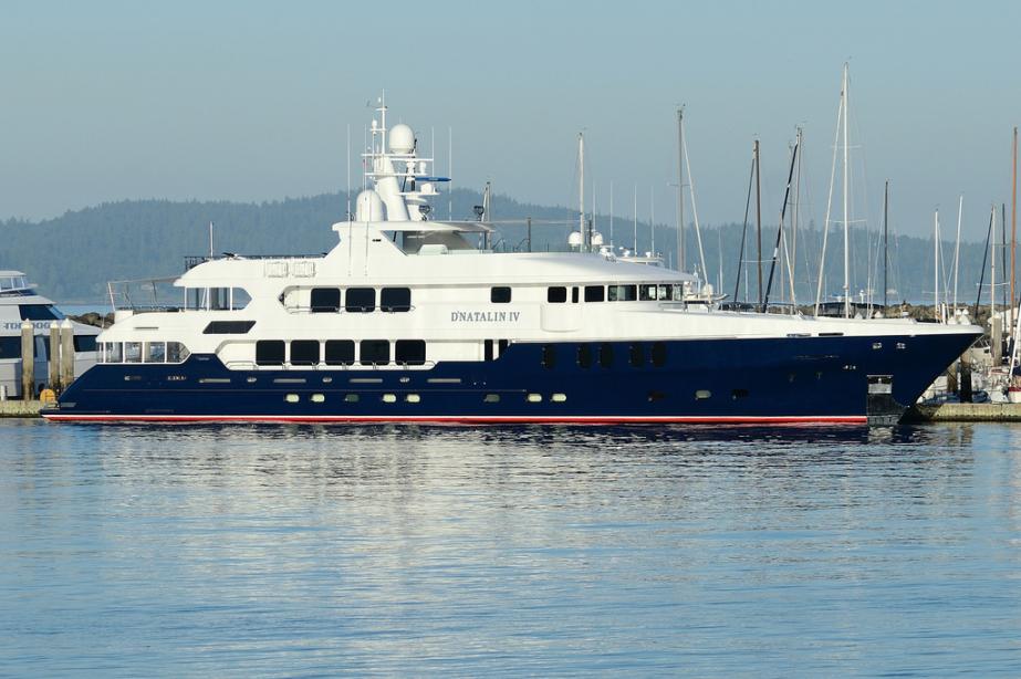 yacht D'Natalin IV