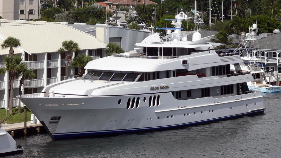 motor yacht blue moon for sale