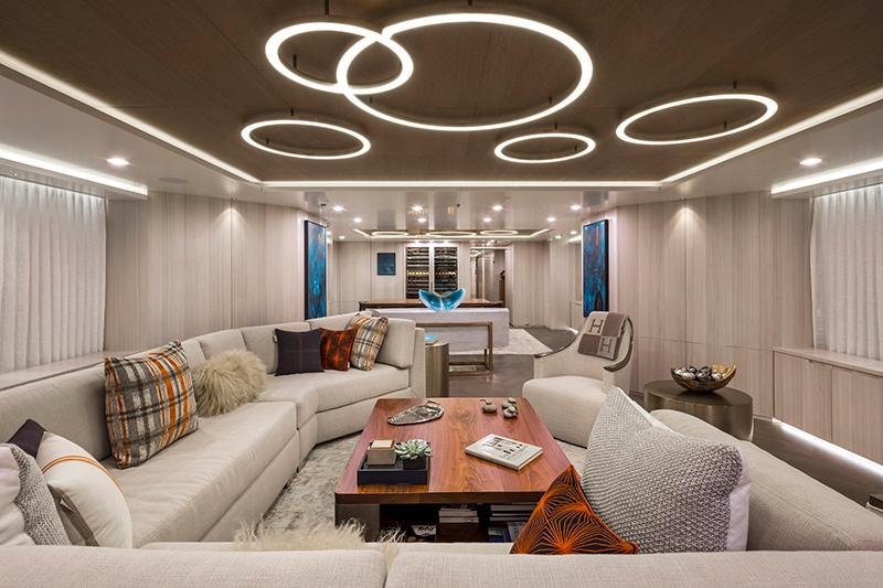 yacht Broadwater