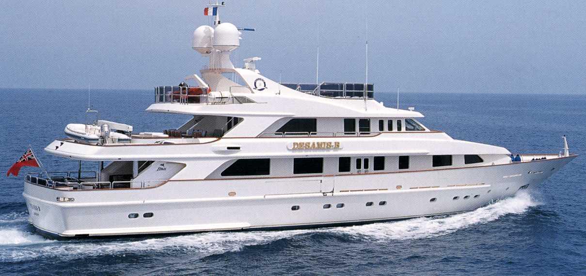 yacht Desamis B