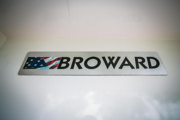 yacht Broward Pilothouse