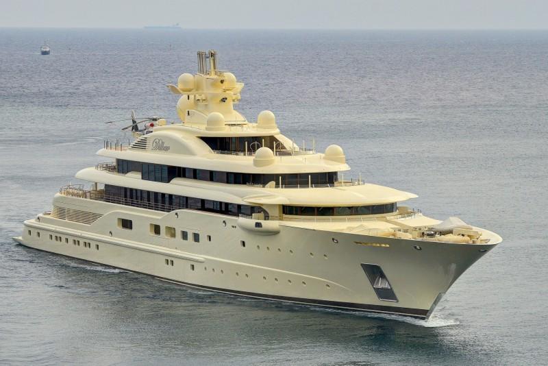 yacht Al Raya