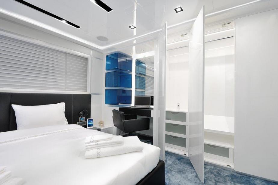 yacht Serenitas
