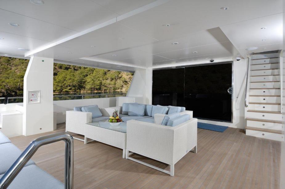 yacht Serenitas