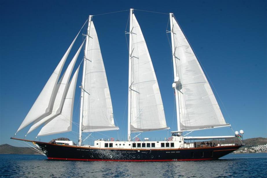 yacht Yazz I