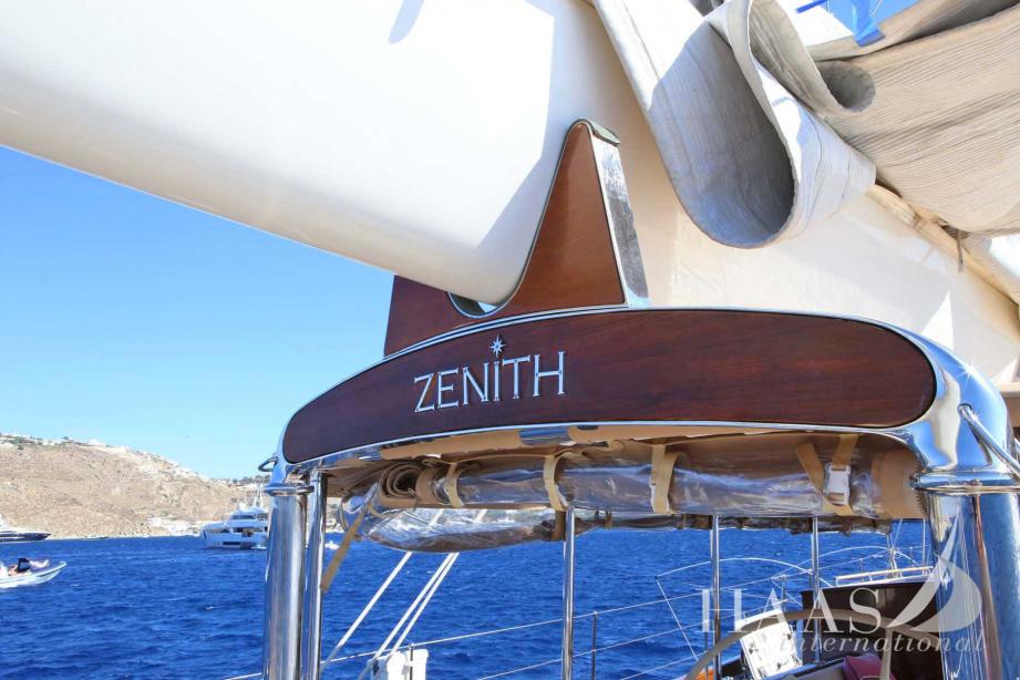 yacht Zenith