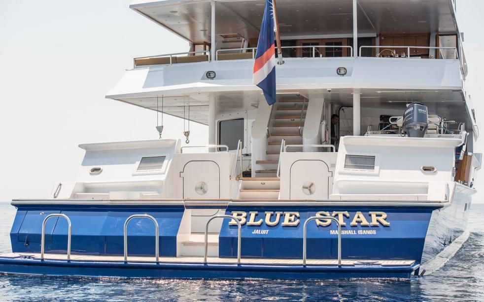 yacht Blue Star