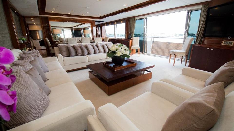 yacht Beachfront II