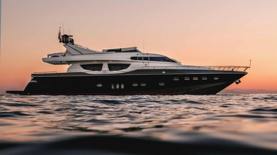 yacht Tsouvali