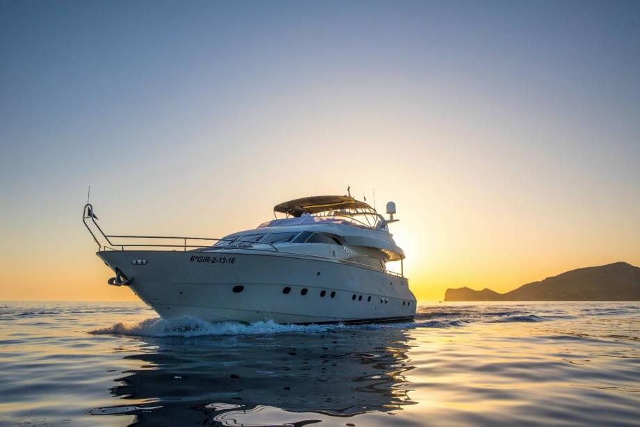 yacht Seraph