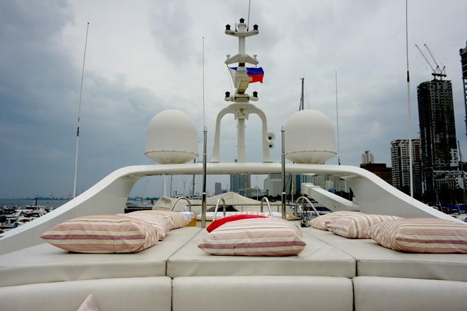 yacht Happy Life