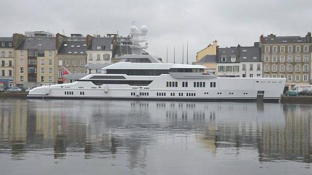 yacht Elysian