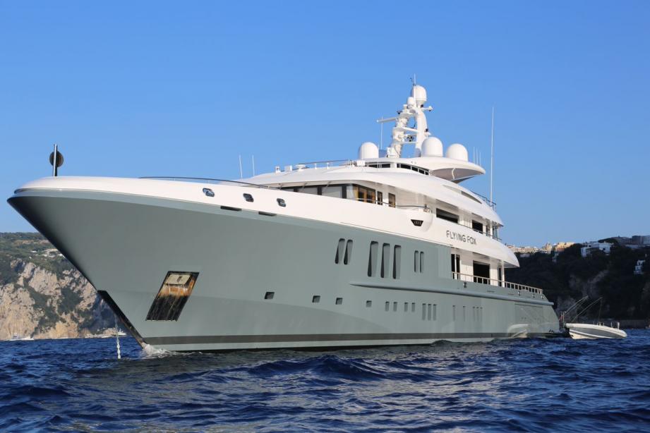 motor yacht dytan