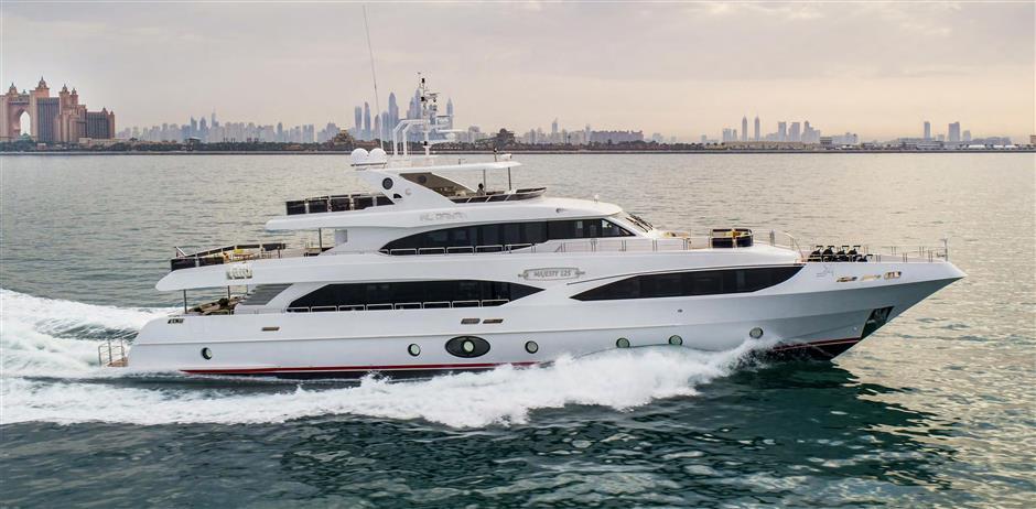 yacht Al Rayan