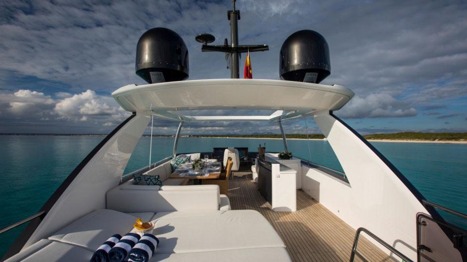 la vie motor yacht