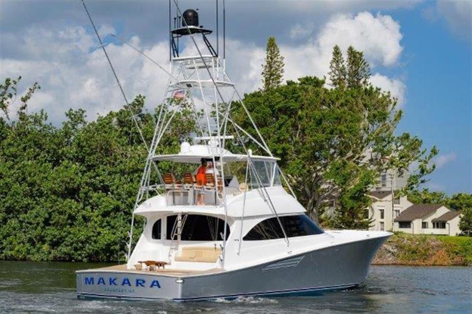 yacht Makara