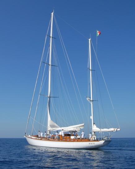 yacht Gitana IV