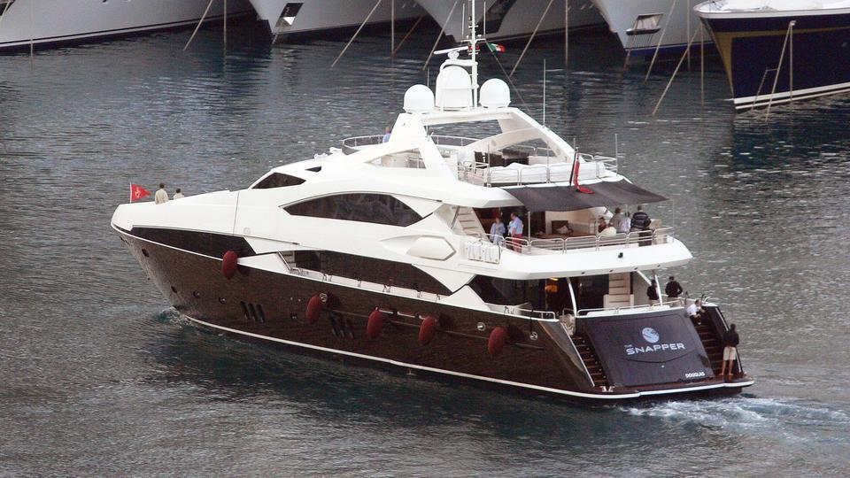 yacht Al Faisal