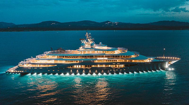 Motor Yacht Flying Fox Lurssen Yacht Harbour