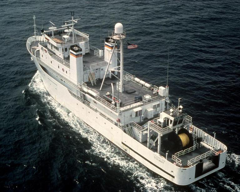 yacht Bold