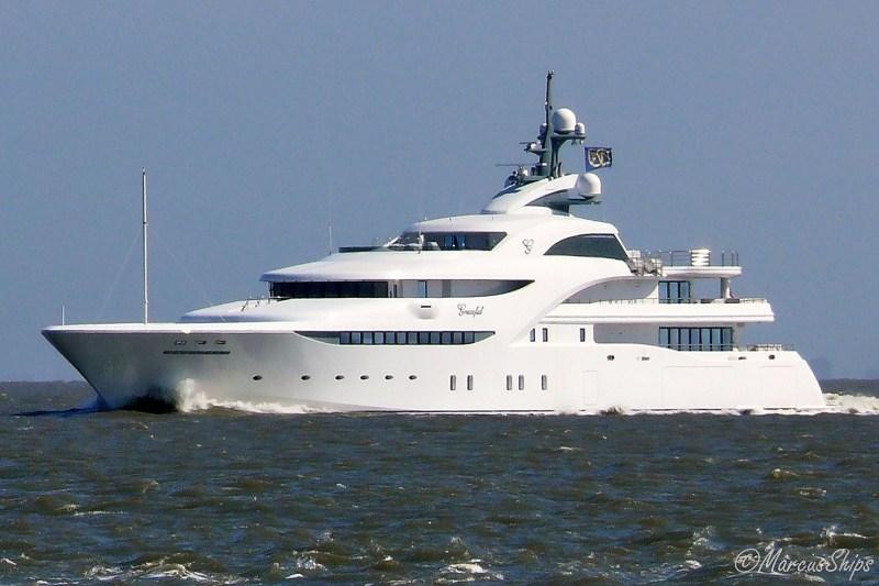 yacht Kosatka