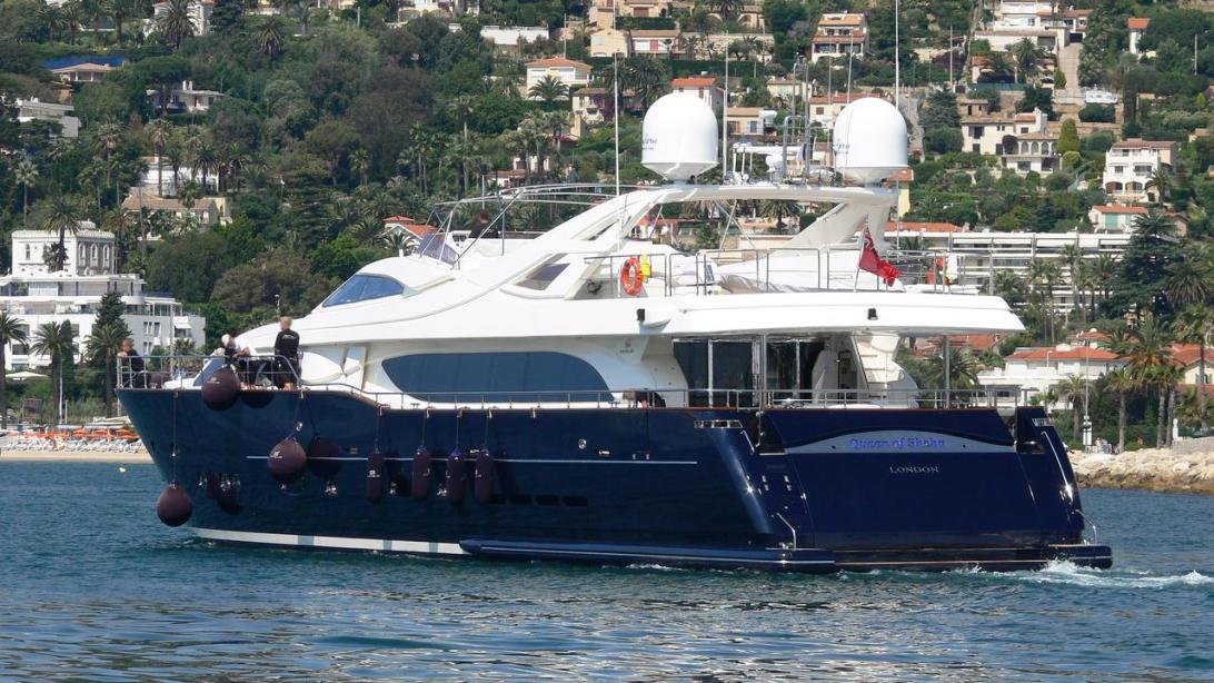 yacht Queen of Sheba