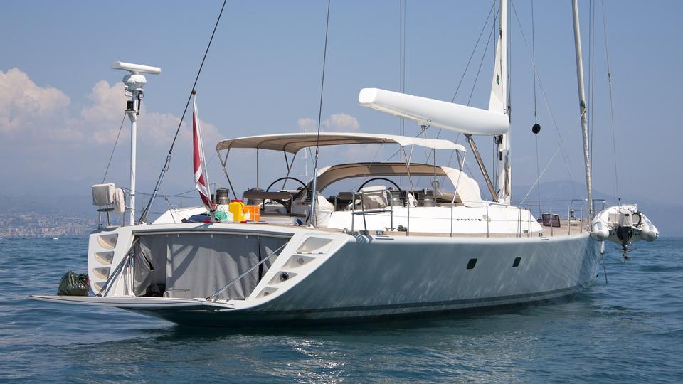 yacht Sindonemo