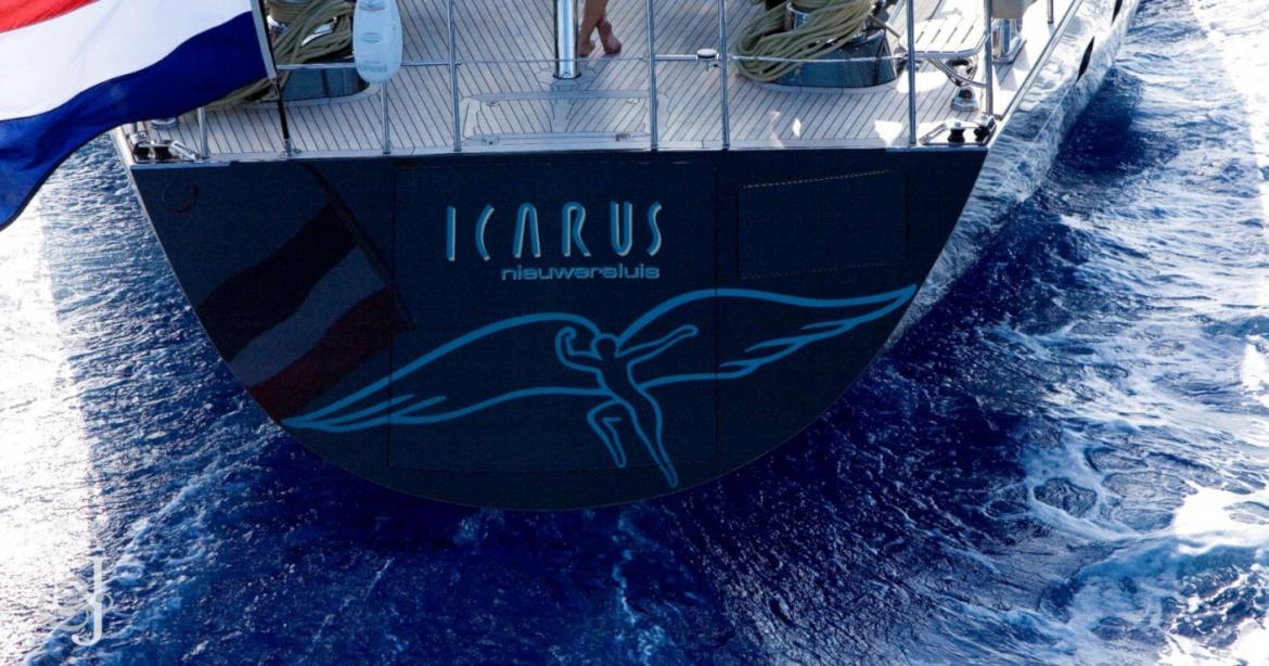 yacht Icarus
