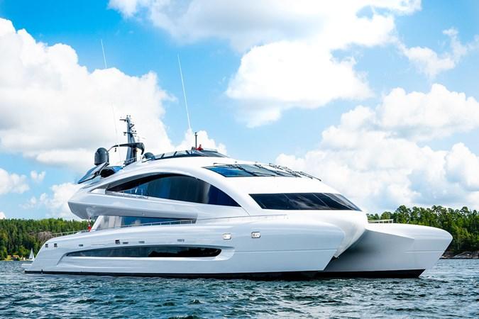 yacht Royal Falcon One